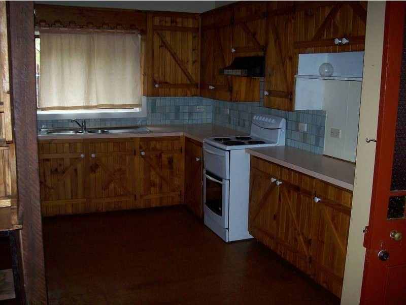 92 Gladstone Road, Coalfalls QLD 4305