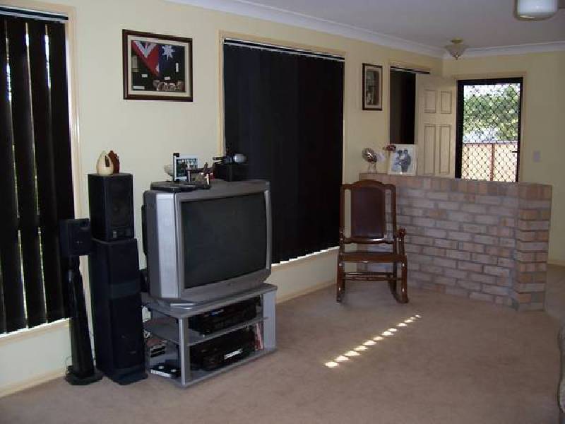 11 CALDER COURT, Brassall QLD 4305