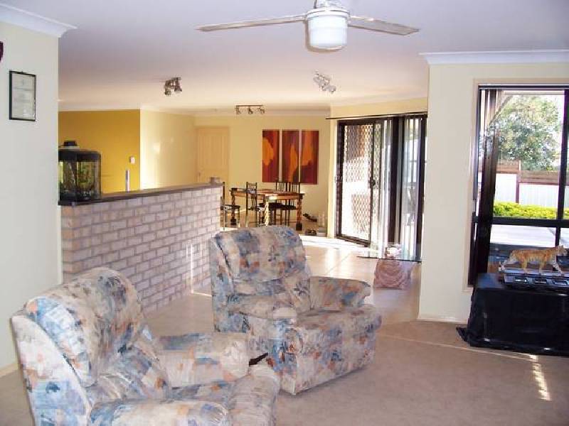 11 CALDER COURT, Brassall QLD 4305