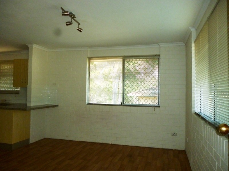 2/16 Cockrem Street, Brassall QLD 4305