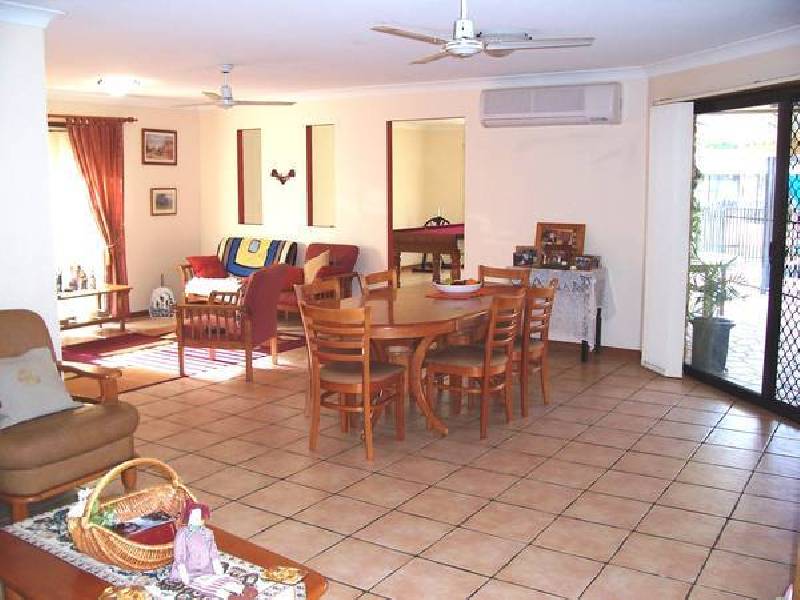 41 Discovery Street, Flinders View QLD 4305