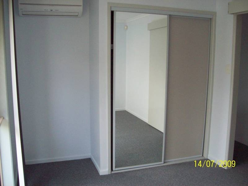 2/2 Woollen Mill Way, East Ipswich QLD 4305