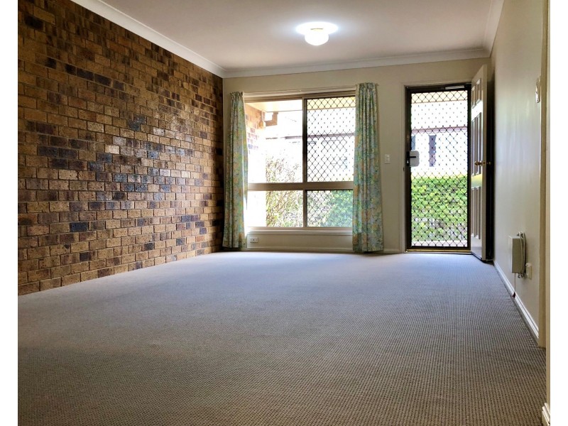 1/4 Roderick Street, Ipswich QLD 4305