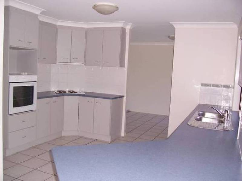 9 Karen Court, Raceview QLD 4305