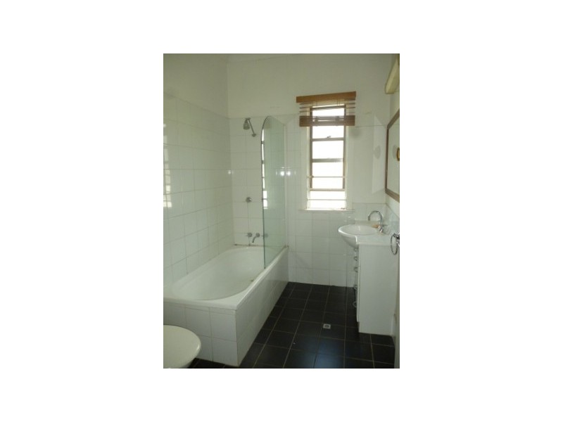 6 Countess Street, East Ipswich QLD 4305