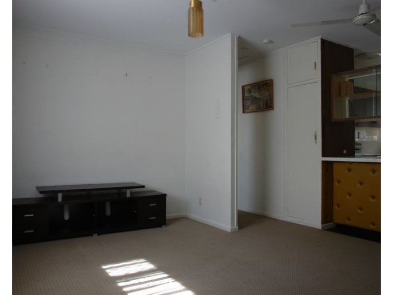 1/61 Ellenborough Street, Ipswich QLD 4305