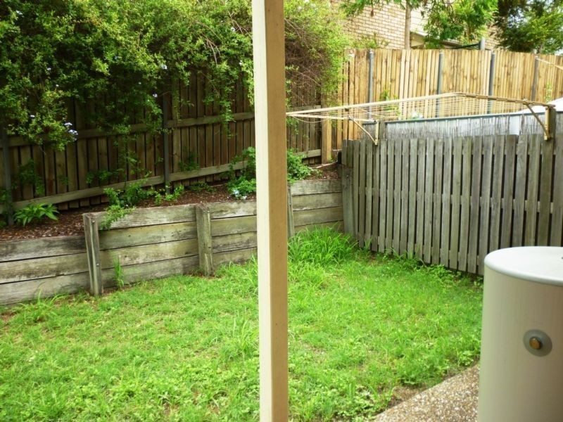 3/17 Gibbs Street, Churchill QLD 4305