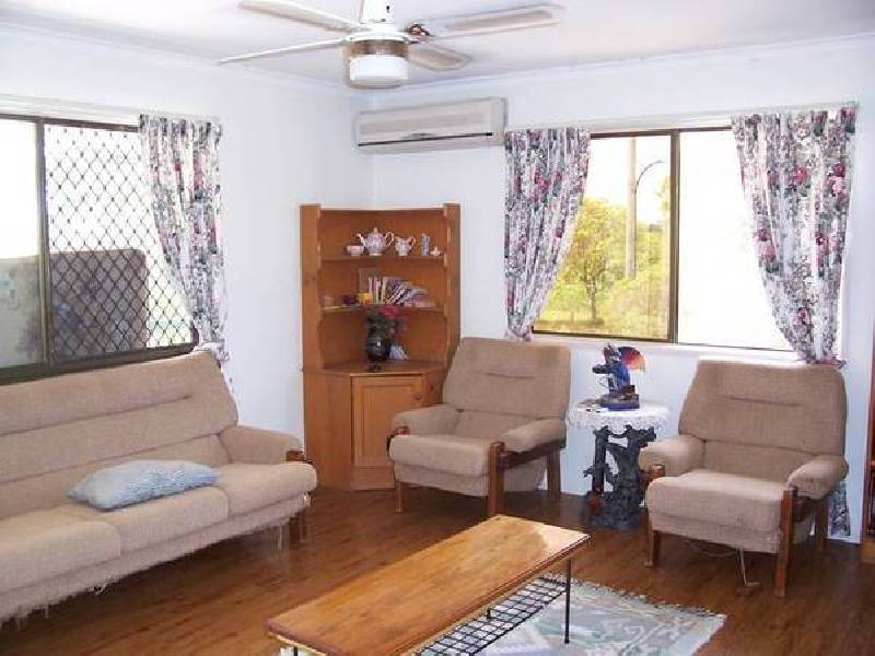 Yamanto QLD 4305