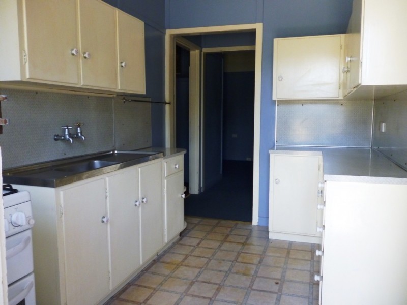 1/6 Glebe Road, Newtown QLD 4305