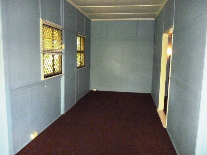 1/6 Glebe Road, Newtown QLD 4305