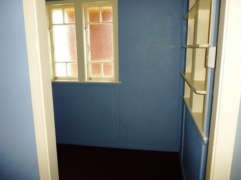 1/6 Glebe Road, Newtown QLD 4305