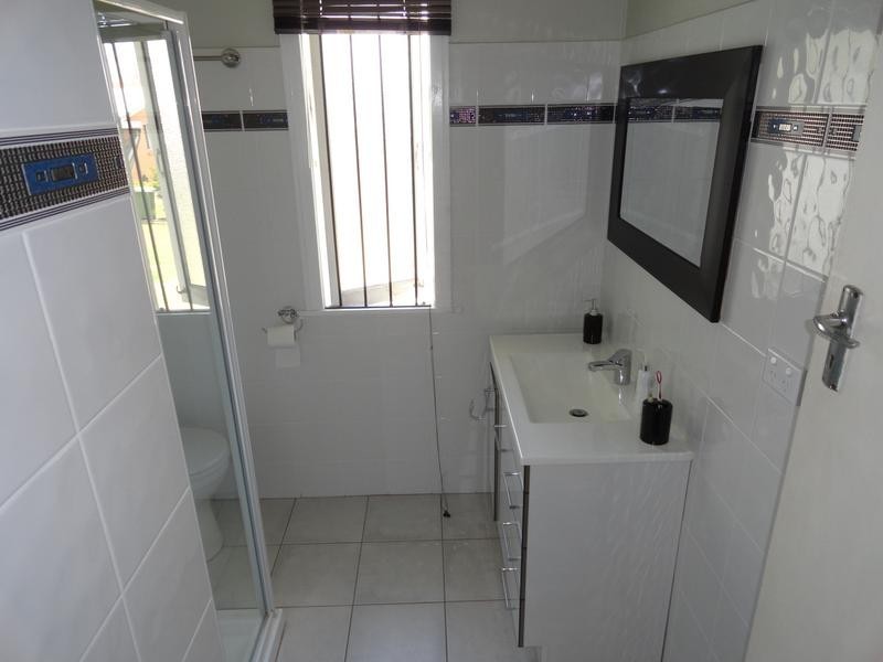 30 Minnis Street, Eastern Heights QLD 4305