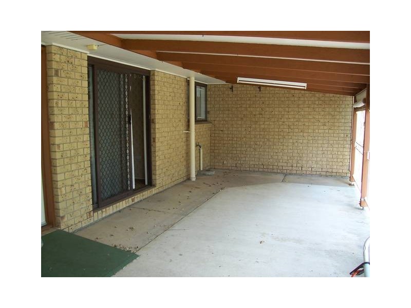 19 Briggs Road, Ipswich QLD 4305