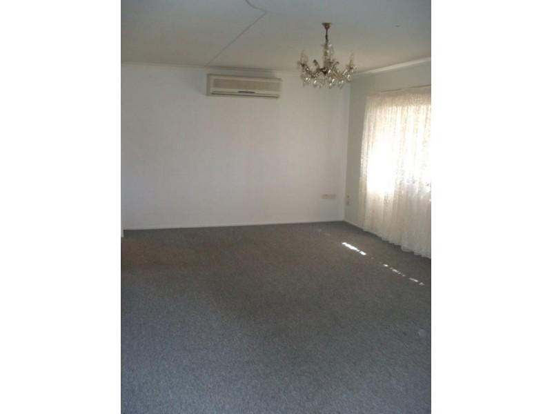 19 Briggs Road, Ipswich QLD 4305