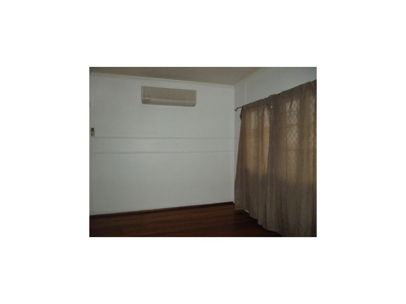 1 Irvine Street, East Ipswich QLD 4305