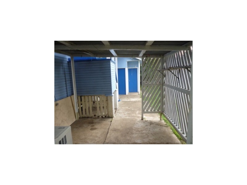 1 Irvine Street, East Ipswich QLD 4305