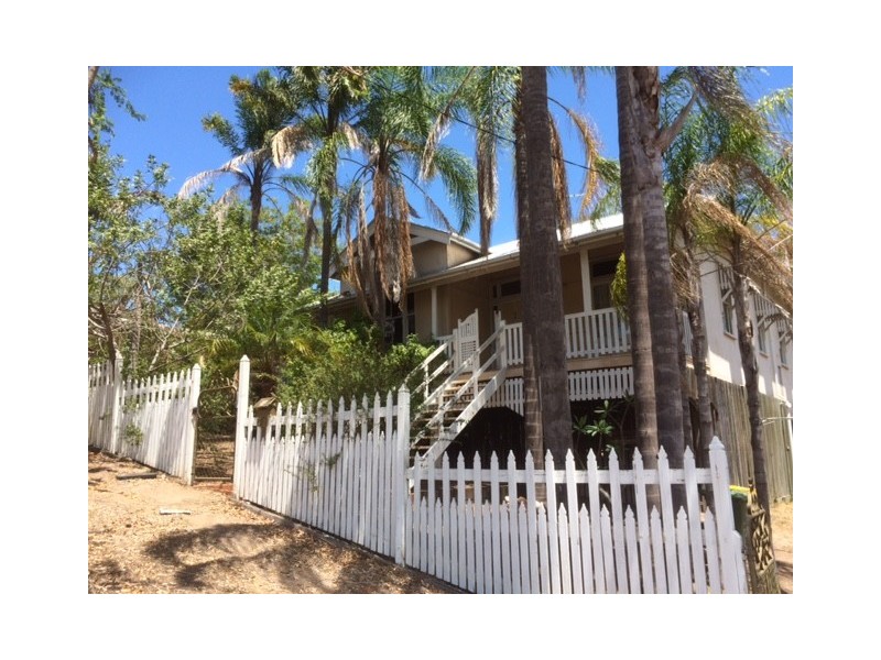 2 Chamberlain Street, Sadliers Crossing QLD 4305