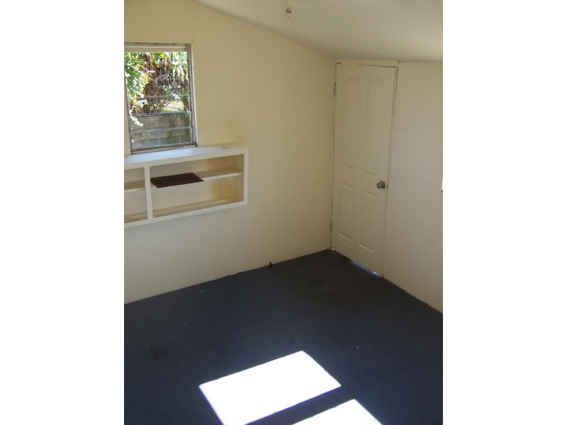 16 Balaclava Street, Churchill QLD 4305