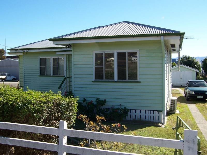 124 Glebe Road, Booval QLD 4304