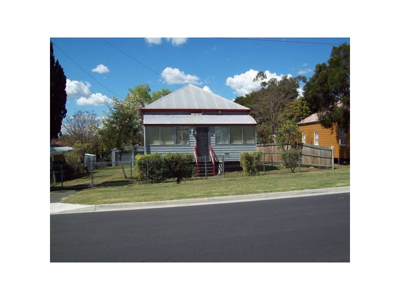 Silkstone QLD 4304