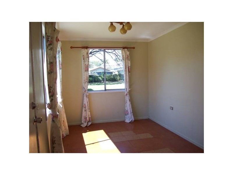 Silkstone QLD 4304