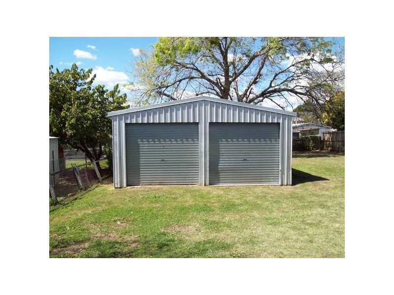 Silkstone QLD 4304