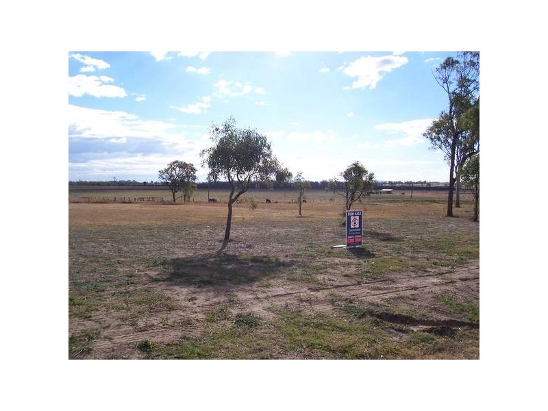 Ivory Close, Peak Crossing QLD 4306