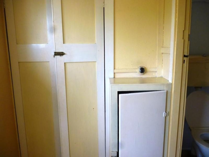 3 Robertson Road, Eastern Heights QLD 4305