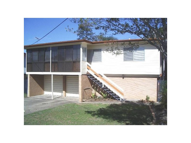5 Pine Street, Flinders View QLD 4305