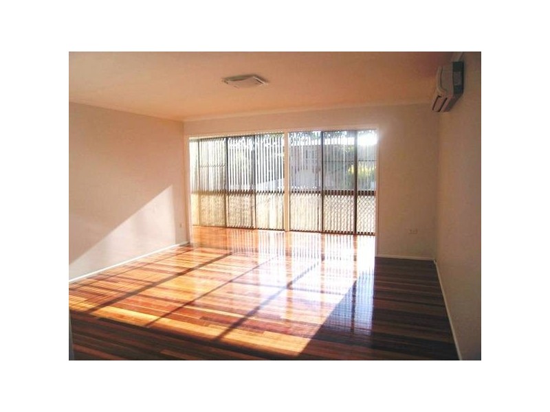5 Pine Street, Flinders View QLD 4305