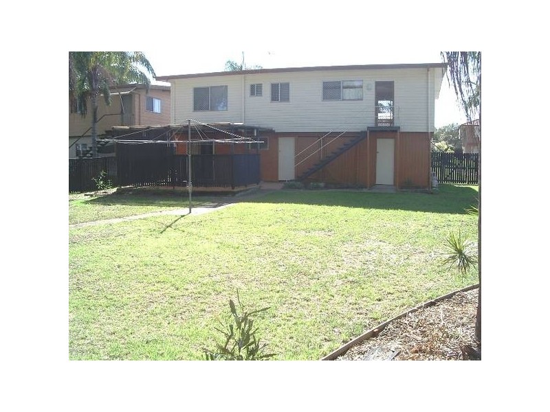 5 Pine Street, Flinders View QLD 4305