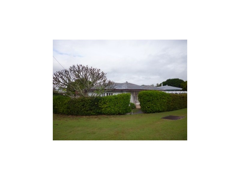 74 Whitehill Road, Eastern Heights QLD 4305