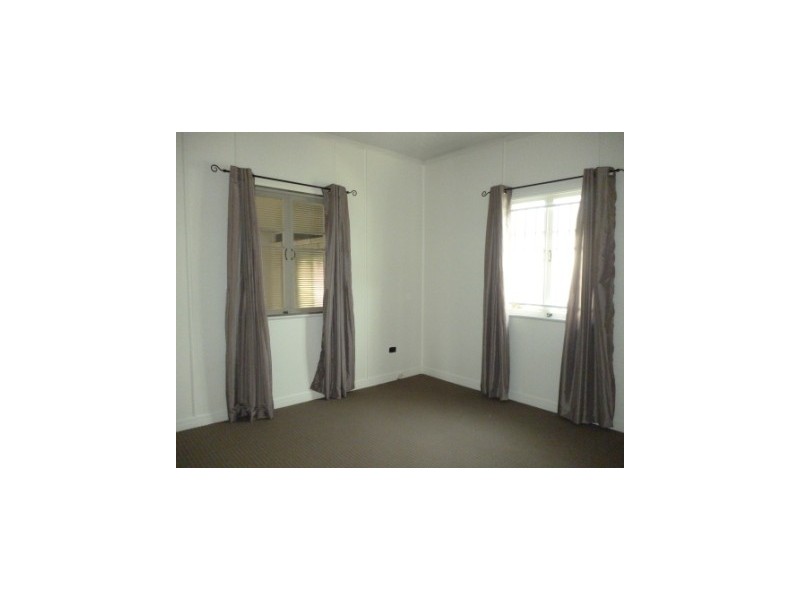 74 Whitehill Road, Eastern Heights QLD 4305