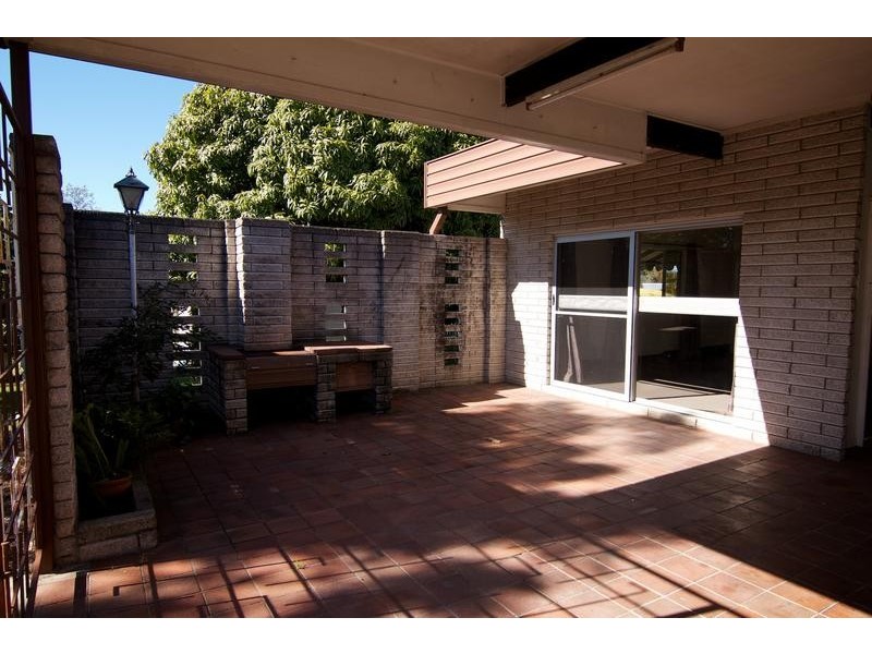 74 Whitehill Road, Eastern Heights QLD 4305