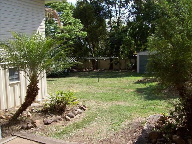 17 Hayes Street, Raceview QLD 4305