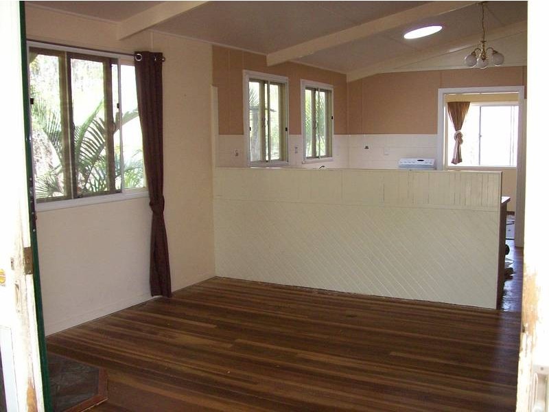 17 Hayes Street, Raceview QLD 4305