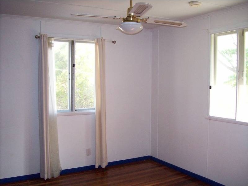 17 Hayes Street, Raceview QLD 4305