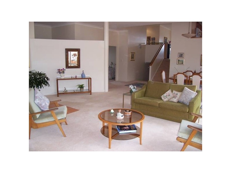 1 Kingston Drive, Flinders View QLD 4305