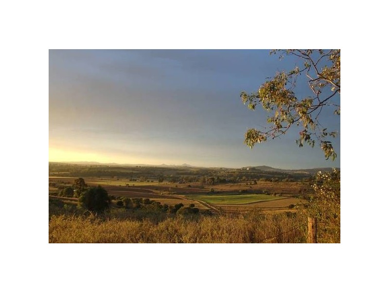 Glamorgan Vale QLD 4306