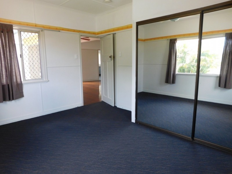 32 Darling Street East, Sadliers Crossing QLD 4305