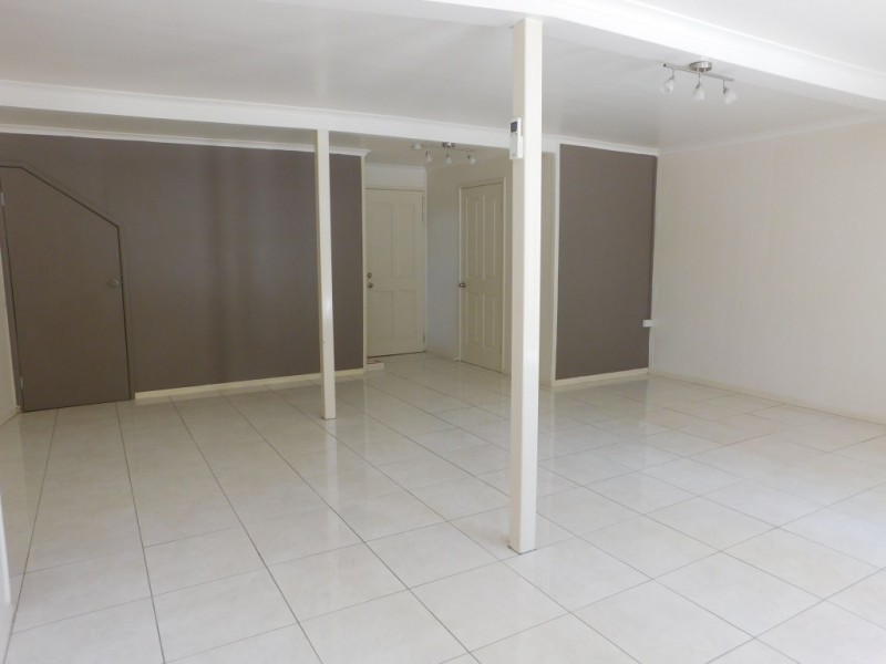 32 Darling Street East, Sadliers Crossing QLD 4305