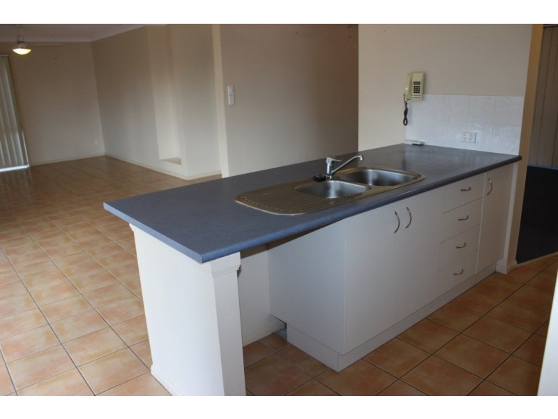 40 Elmhurst Crescent, Flinders View QLD 4305