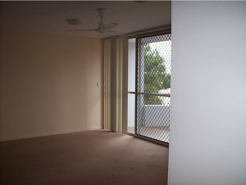 7/3 Court Street, Ipswich QLD 4305