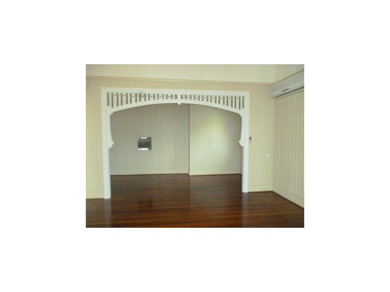 1/234 Warwick Road, Churchill QLD 4305