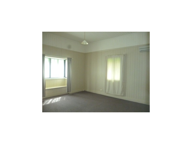 1/234 Warwick Road, Churchill QLD 4305