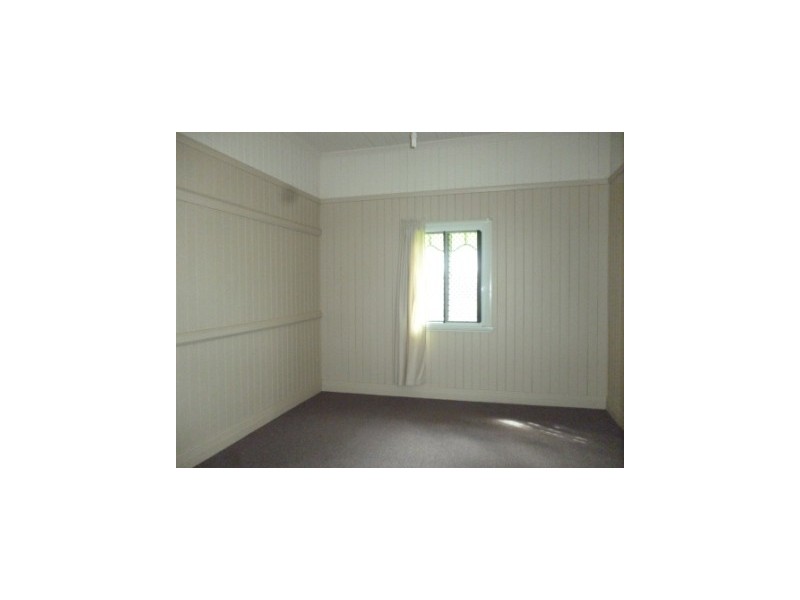 1/234 Warwick Road, Churchill QLD 4305