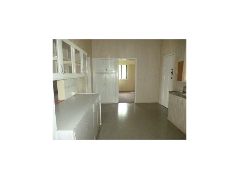 1/234 Warwick Road, Churchill QLD 4305