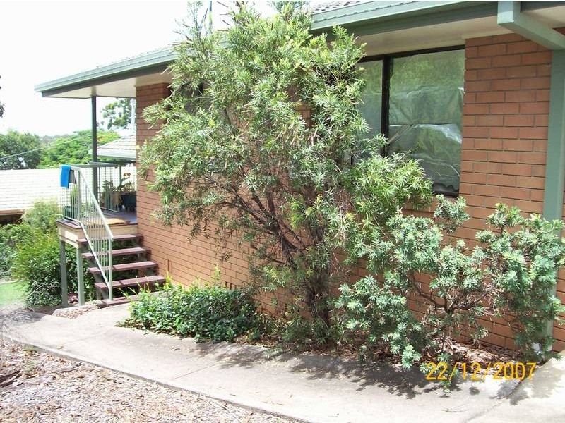 1/4A Berkely Street, Sadliers Crossing QLD 4305