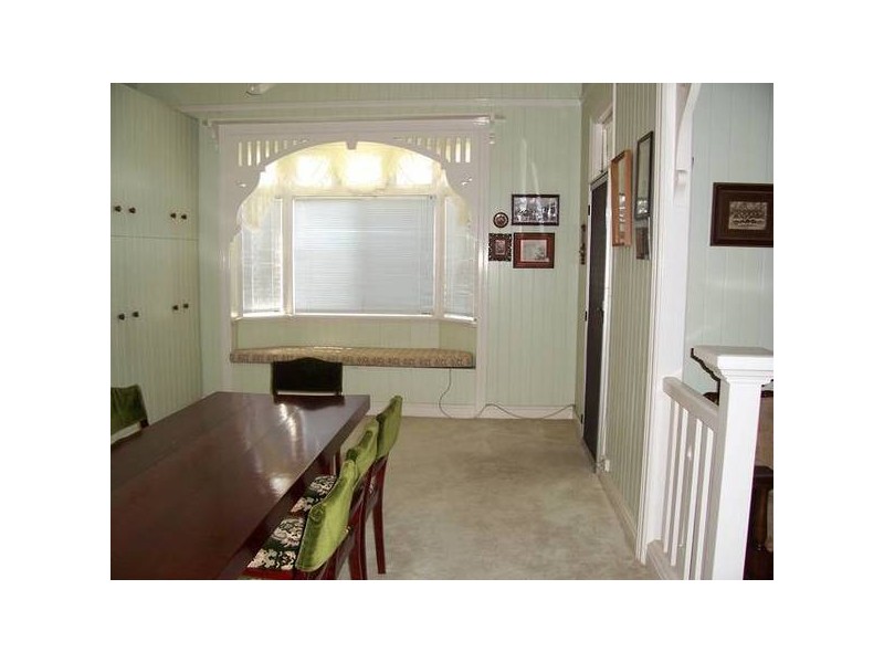 35 Macquarie Street, Silkstone QLD 4304