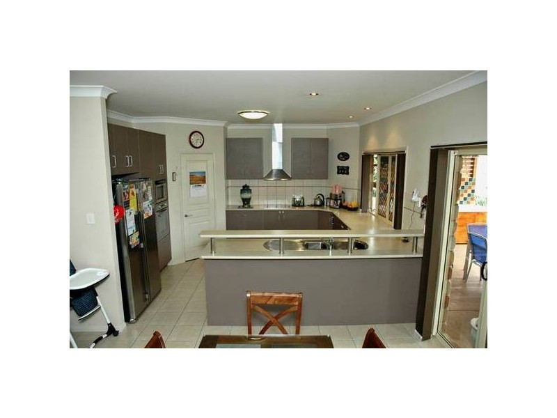 Flinders View QLD 4305